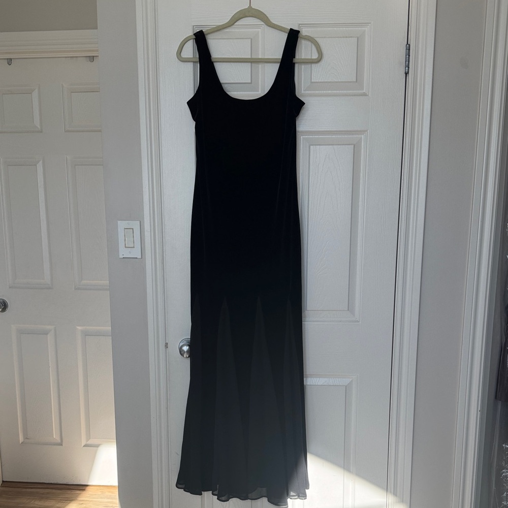 Alex Evenings Black Sleeveless Maxi Dress
